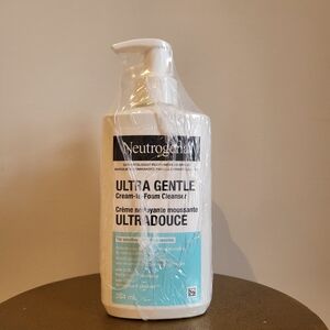 Neutrogena Ultra Gentle Creamy Cleanser